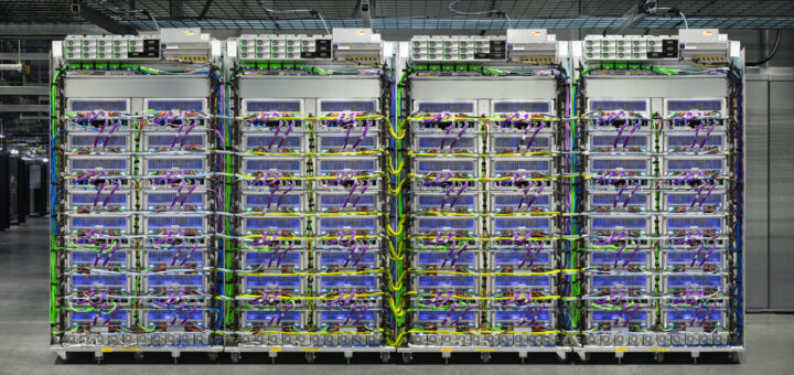 https://storage.googleapis.com/gweb-cloudblog-publish/original_images/TPU_v5L_Pod_-_Front_View_-_Web.jpg
