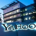 yahoo-stabs-microsoft-in-the-back-signs-search-deal-with-google.jpg