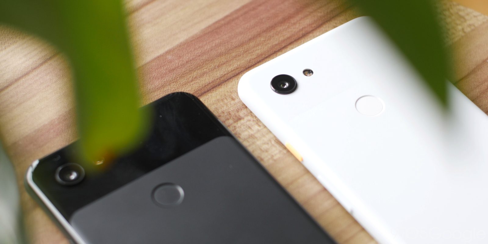 Pixel 3a xl black and pixel 3a clearly white