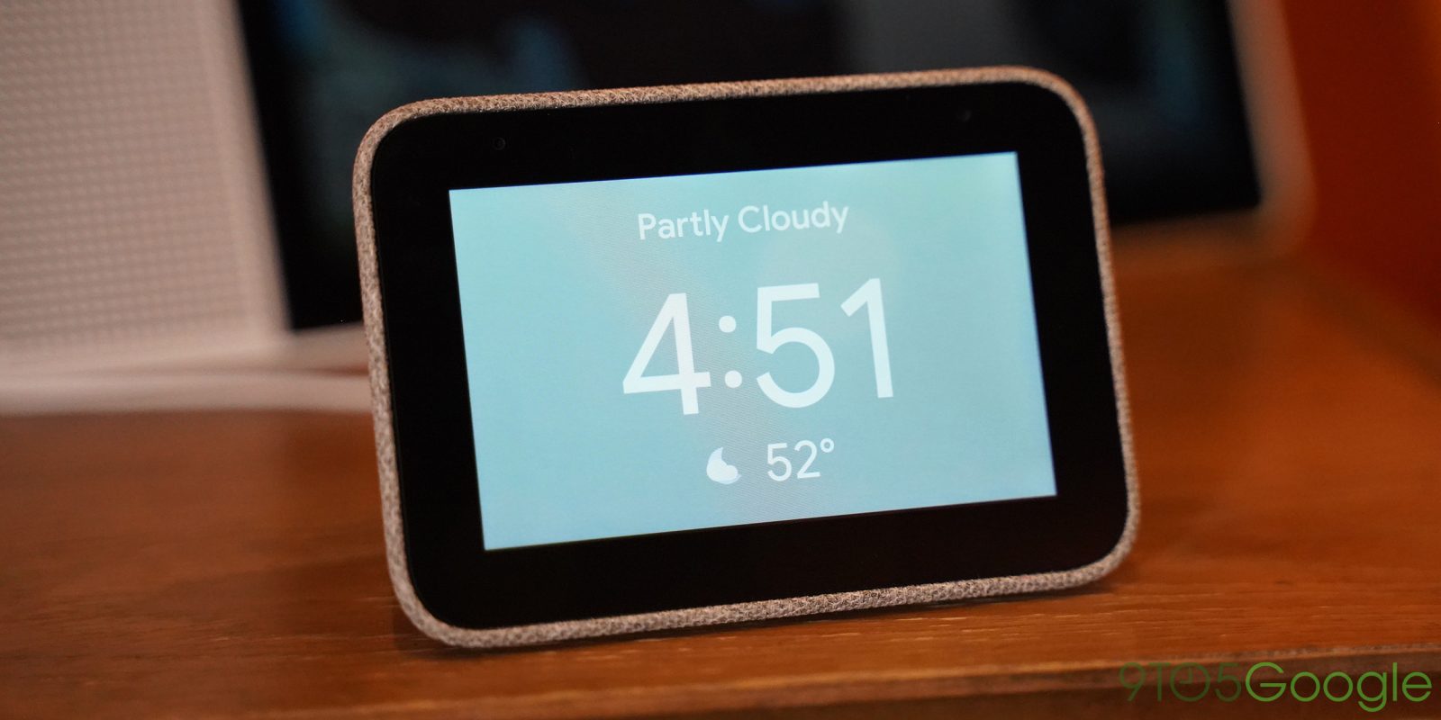 Lenovo smart clock 41