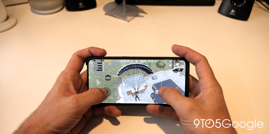 Playing pubg mobile desk