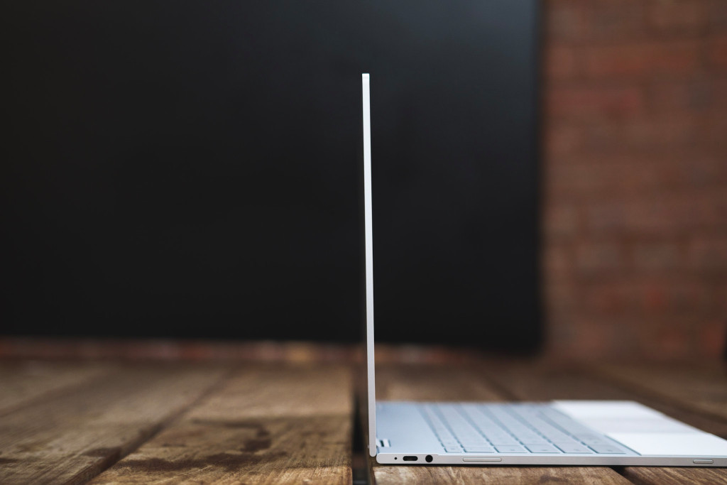 Google pixelbook 9