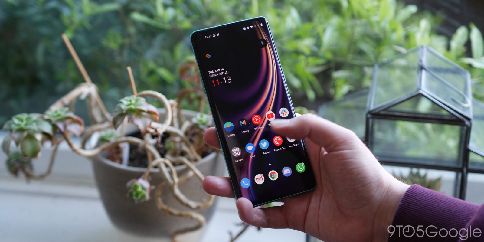 Oxygenos 10.5.5 update for oneplus 8 pro fixes curved screen