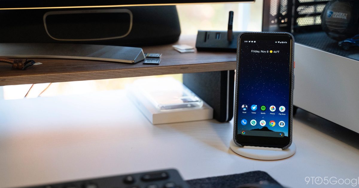 Pixel 4 pixel stand 2