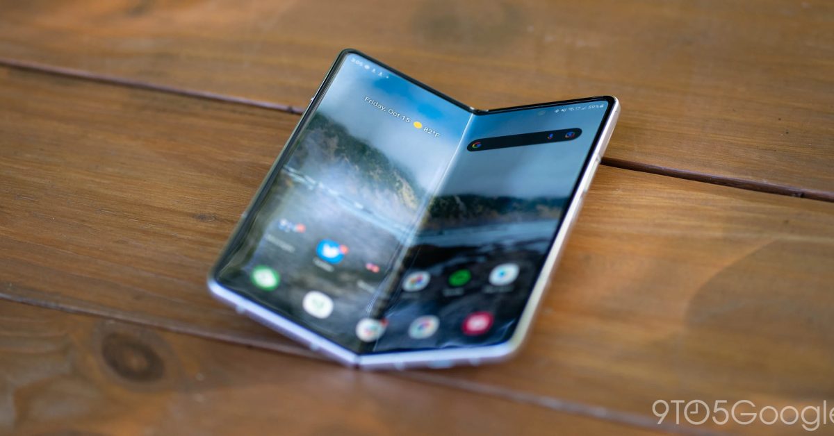 Galaxy z fold 3 02