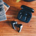 Lenovo-Smart-Wireless-Earbuds-1-1.jpg