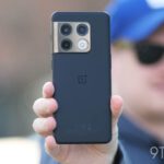 OnePlus-10-Pro-Volcanic-Black-3.jpg