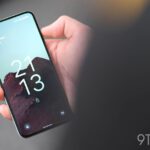 Lockscreen-clock-and-notifications-in-Android-12-Beta-5-2.jpg