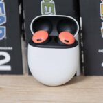 Google-Pixel-Buds-Pro-in-Coral-2.jpg