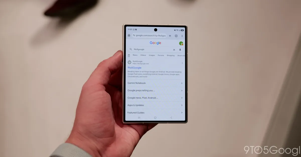 Fold 8 outer display chrome.jpg - Chrome for Android now lets you set a custom New Tab Page background