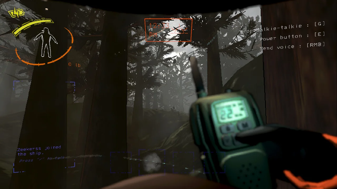 Lethal Company co-op scavenger horror gameplay on Chromebook