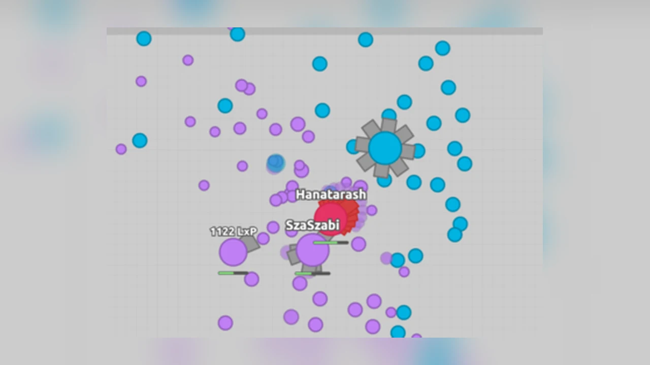 Diep.io geometric tank arena battle with upgrading player tanks and floating shapes